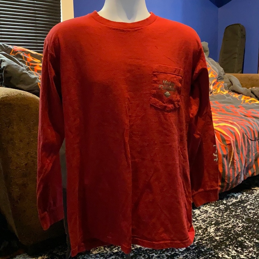 Men’s large long sleeve Harley Davidson shirt.
